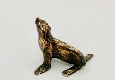 <strong><a href="mailto:robyn@bodostudio.com?subject=Bodo Studio Enquiry Naturalists' Collection 15 Seal Pup">Enquire by email</a></strong>